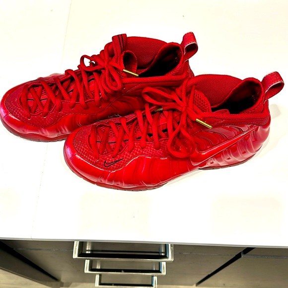 foamposite red october